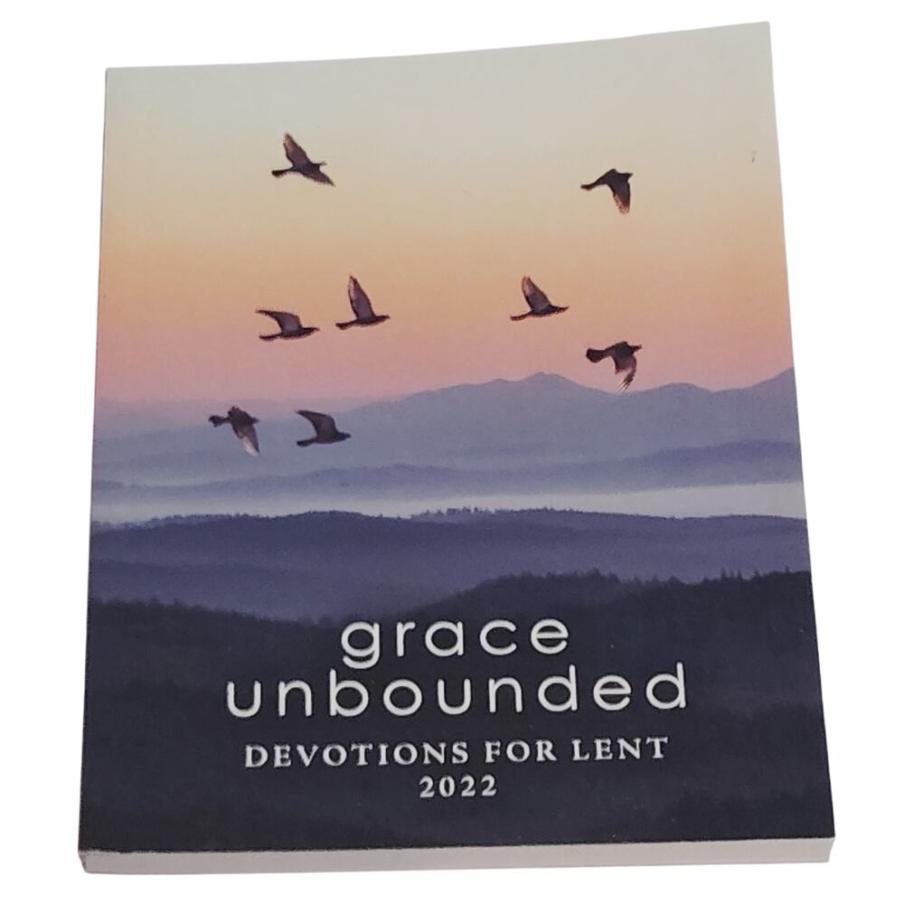 Grace Unbounded: Devotions for Lent 2022 - Softcover - Augsburg Fortress